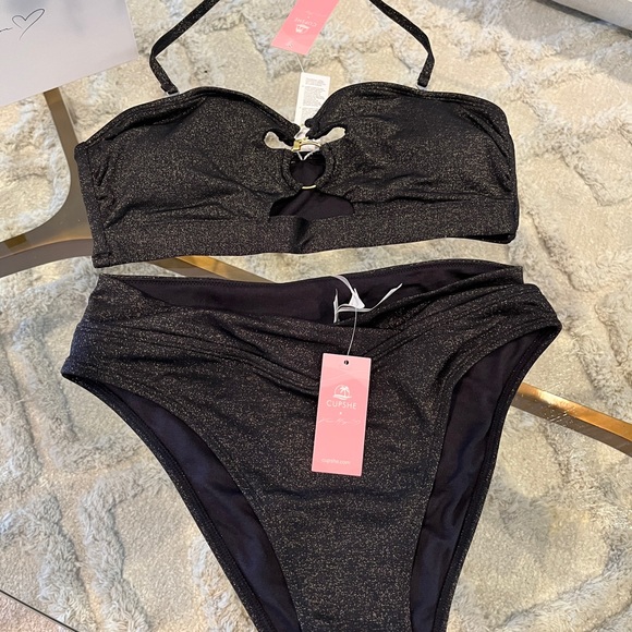Cupshe x Vanessa bundle 1 bikini set, 1 bathing suit, 1 dress -all size small - Picture 5 of 10